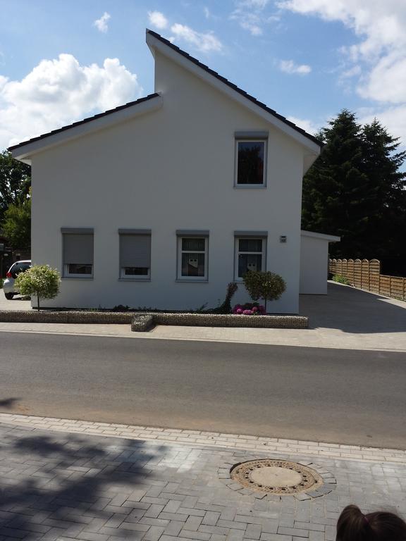 Gaestehaus Ditz Westoverledingen エクステリア 写真